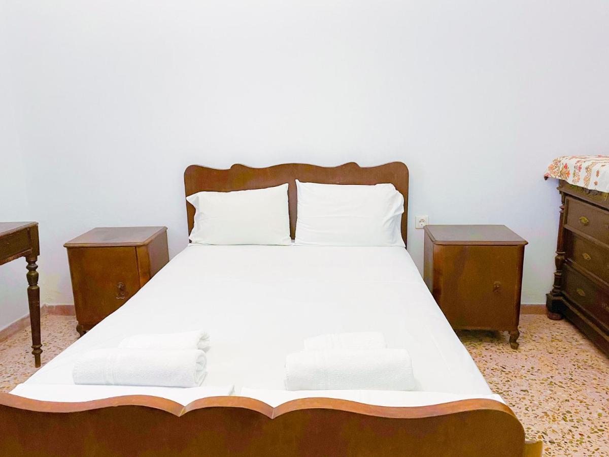 Katerina Beach Rooms Ándros Екстериор снимка