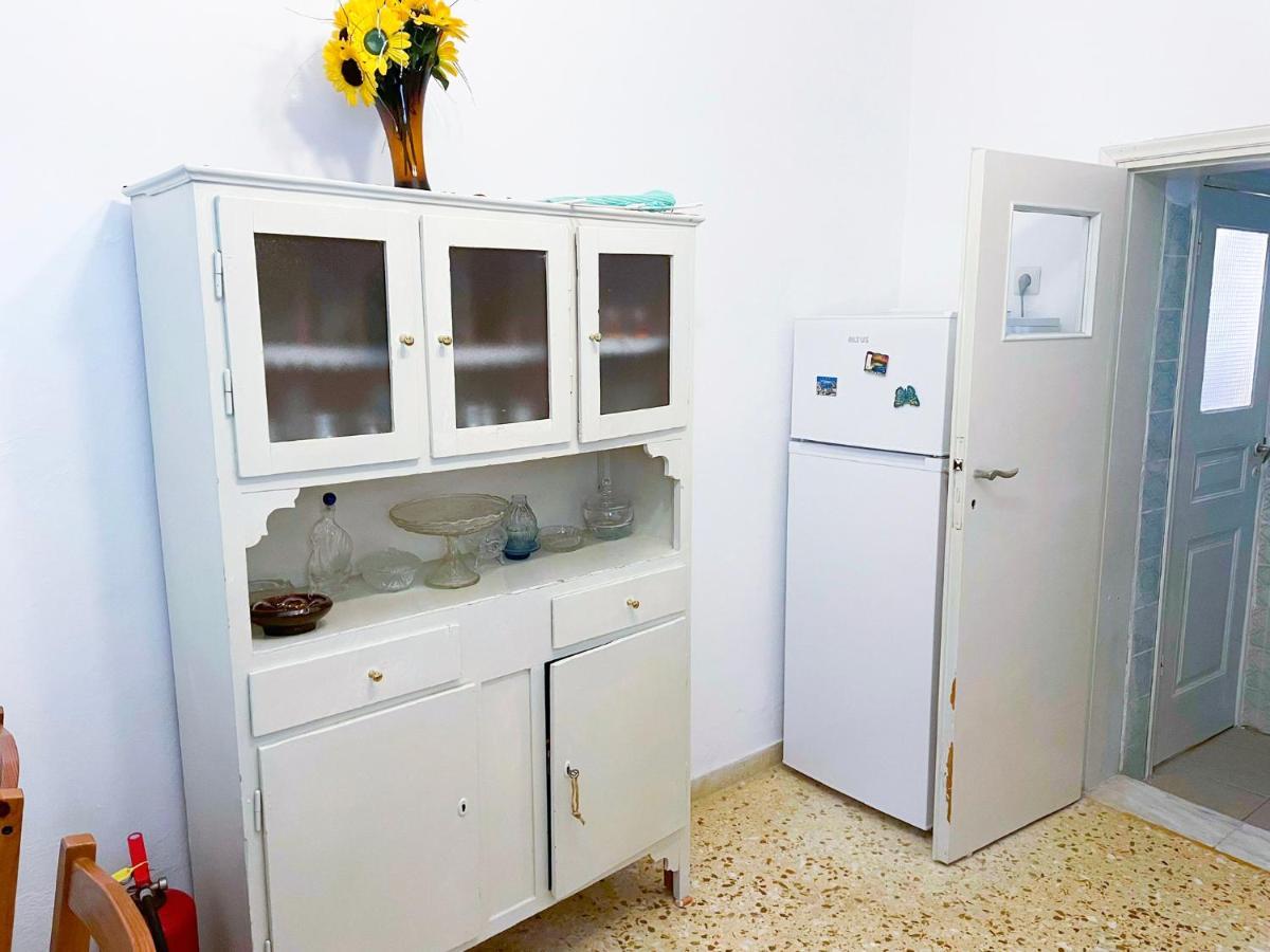 Katerina Beach Rooms Ándros Екстериор снимка