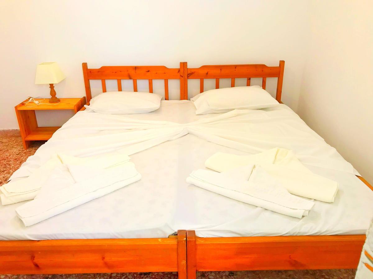 Katerina Beach Rooms Ándros Екстериор снимка