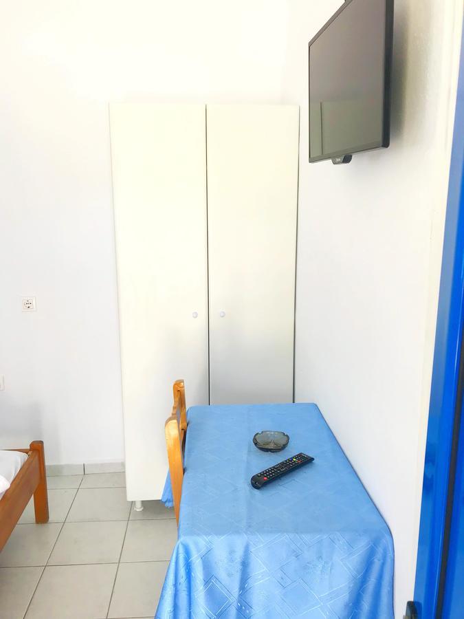 Katerina Beach Rooms Ándros Екстериор снимка